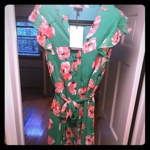 Adorable floral Who What Wear midi dress